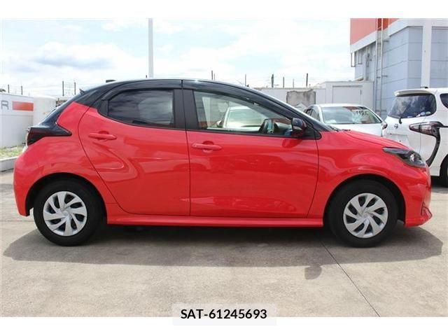 Toyota YARIS 2021-02 7621603-13