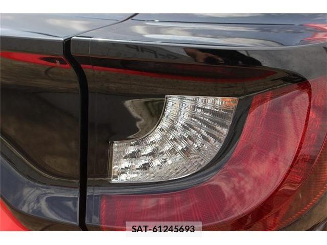 Toyota YARIS 2021-02 7621603-20