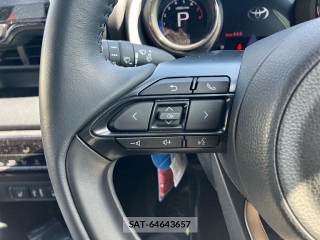 Toyota YARIS 2022-10 7621595-12
