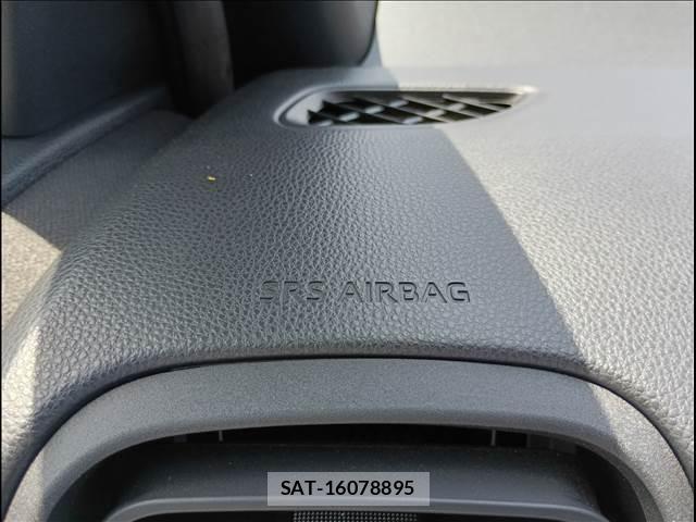 Toyota YARIS 2020-05 7621602-29