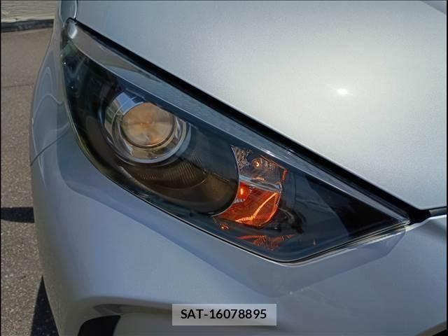 Toyota YARIS 2020-05 7621602-5