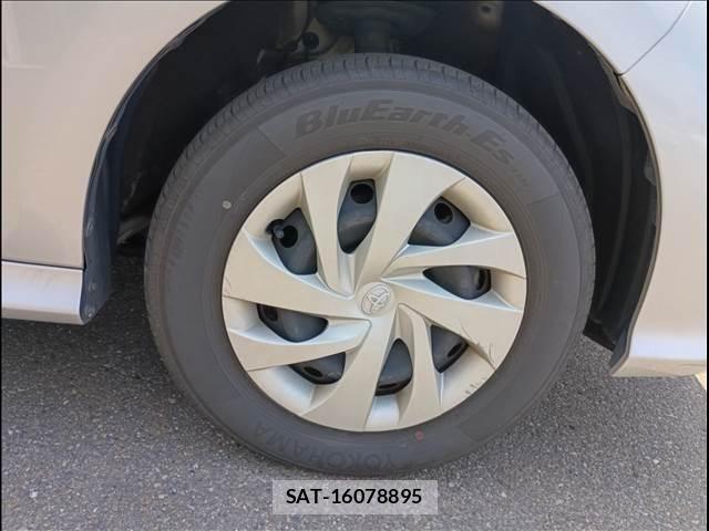 Toyota YARIS 2020-05 7621602-6