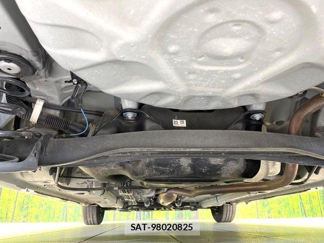 Toyota YARIS 2022-08 7621600-18