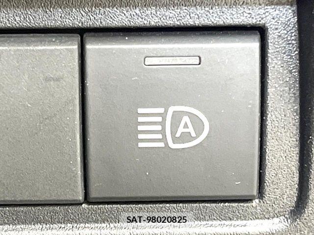 Toyota YARIS 2022-08 7621600-6