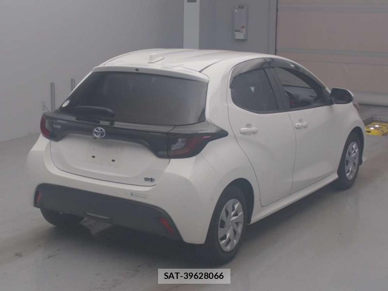 Toyota YARIS 2021-06 7610988-1