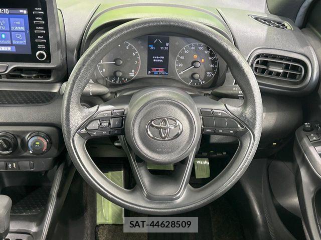 Toyota YARIS 2022-08 7621599-10