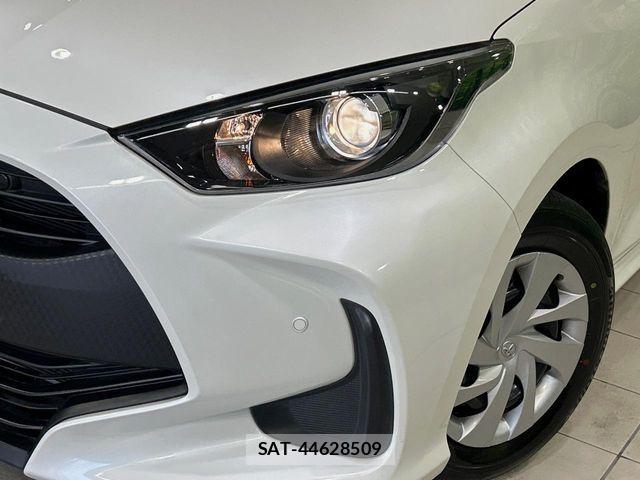 Toyota YARIS 2022-08 7621599-11