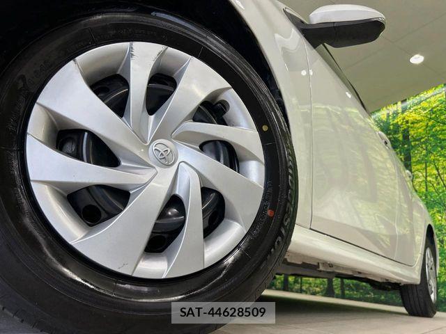 Toyota YARIS 2022-08 7621599-12