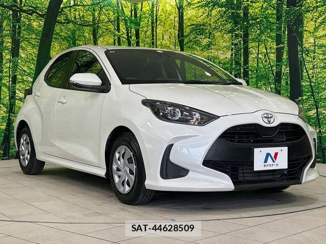 Toyota YARIS 2022-08 7621599-15