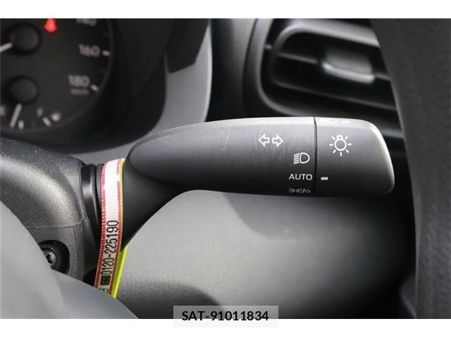 Toyota YARIS 2023-01 7621597-24