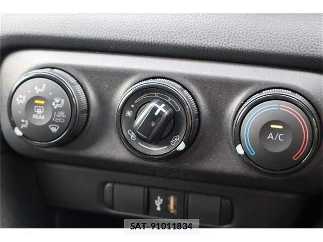 Toyota YARIS 2023-01 7621597-26