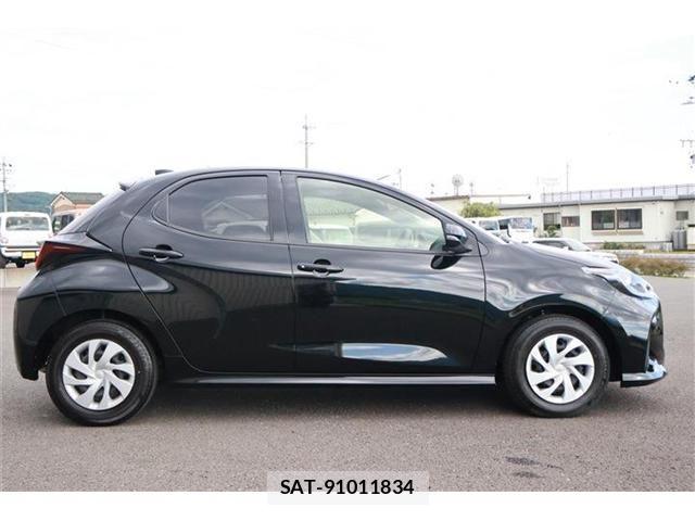 Toyota YARIS 2023-01 7621597-29