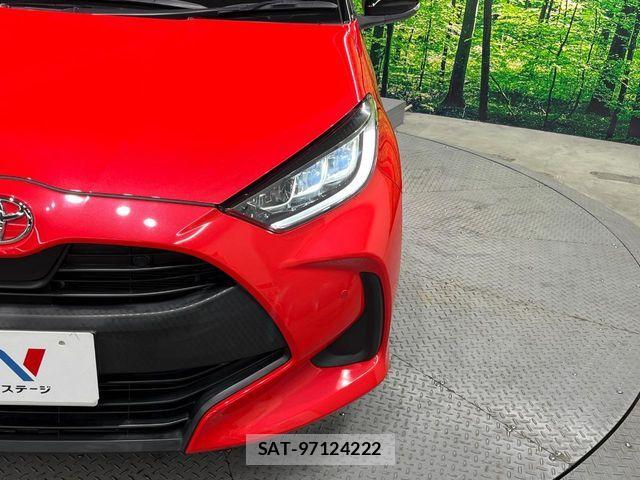 Toyota YARIS 2020-05 7621601-11