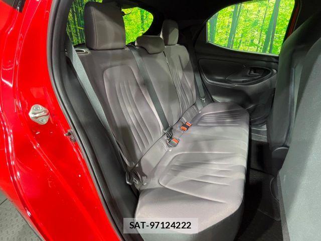 Toyota YARIS 2020-05 7621601-8