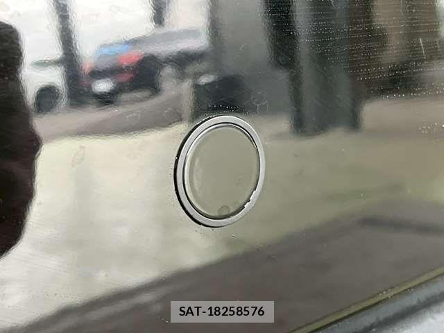 Toyota YARIS 2021-06 7621598-3
