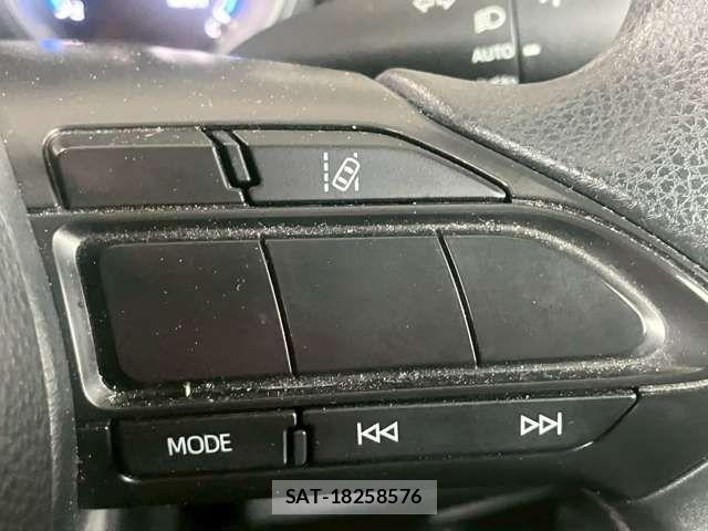 Toyota YARIS 2021-06 7621598-7