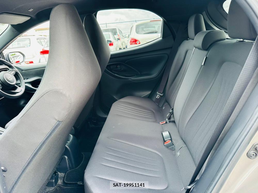 Toyota YARIS 2024-05 7638780-9