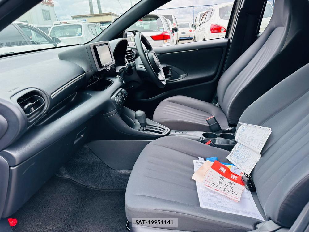 Toyota YARIS 2024-05 7638780-10