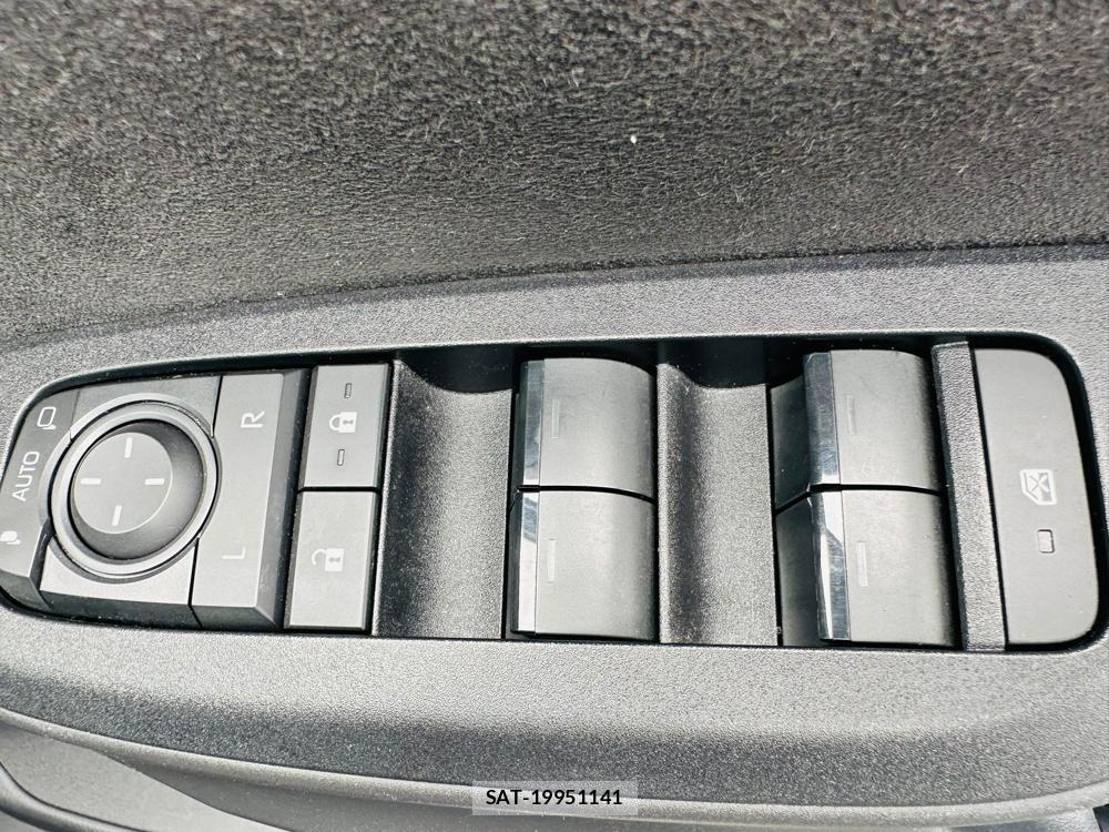 Toyota YARIS 2024-05 7638780-20