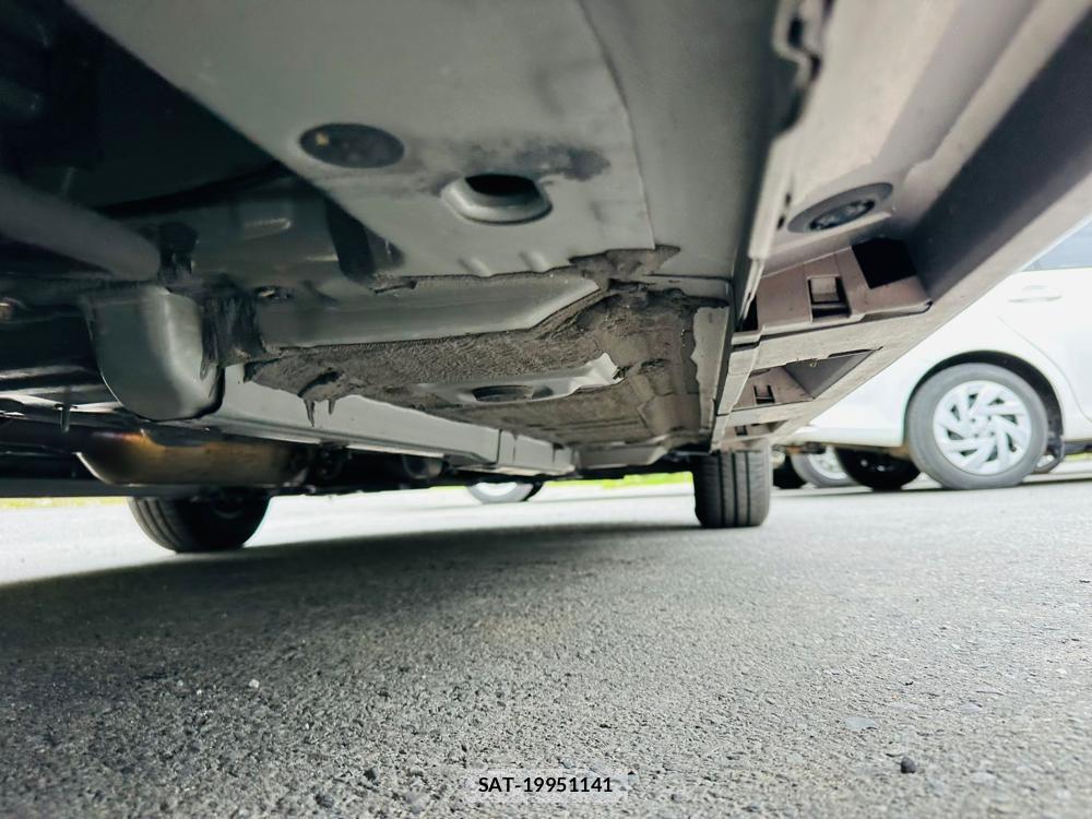 Toyota YARIS 2024-05 7638780-36