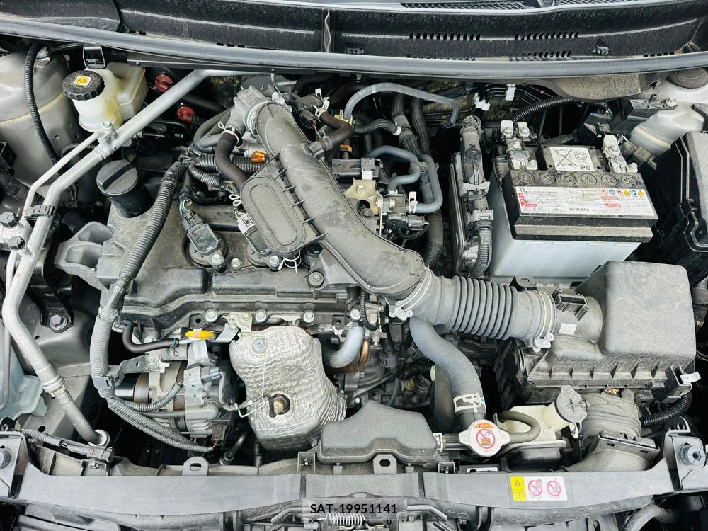 Toyota YARIS 2024-05 7638780-37