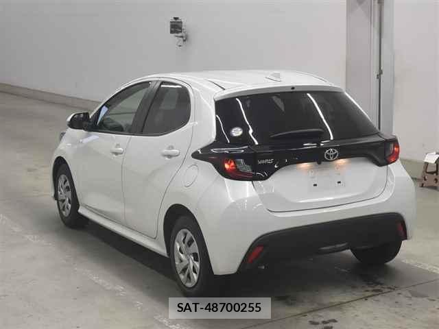Toyota YARIS 2024-06 7681082-3