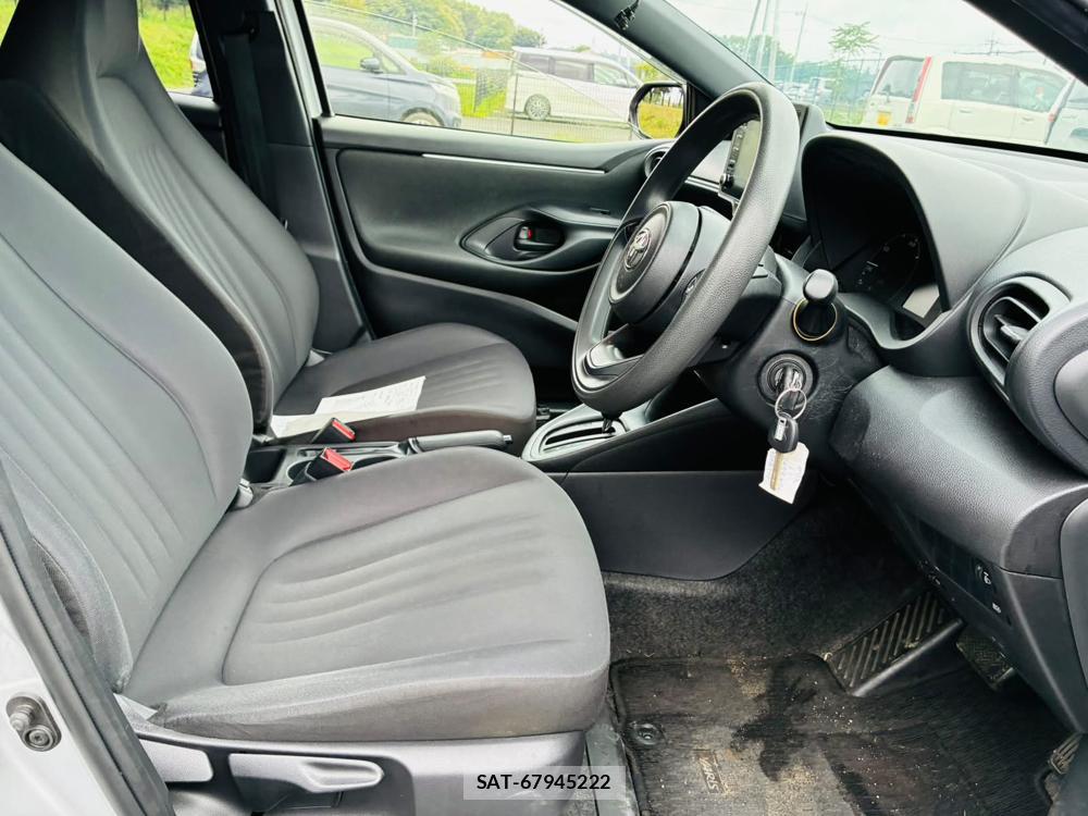 Toyota YARIS 2021 6987736-11