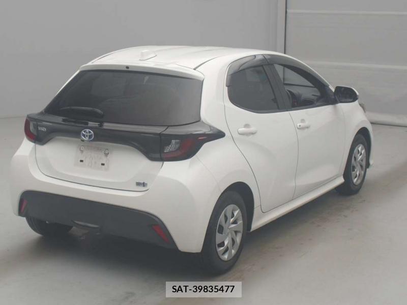 Toyota YARIS 2021-06 7703074-1