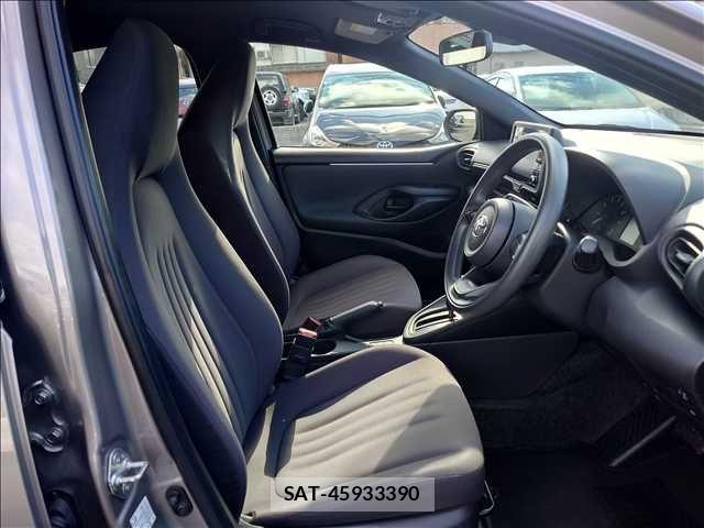 Toyota YARIS 2020-09 7731142-16