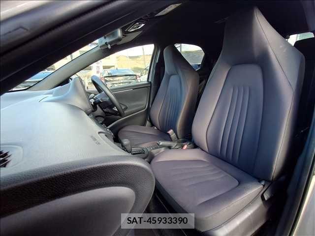 Toyota YARIS 2020-09 7731142-17