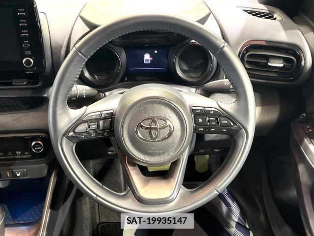 Toyota YARIS 2020-03 7731131-10
