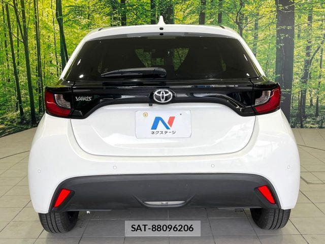 Toyota YARIS 2020-07 7731144-14