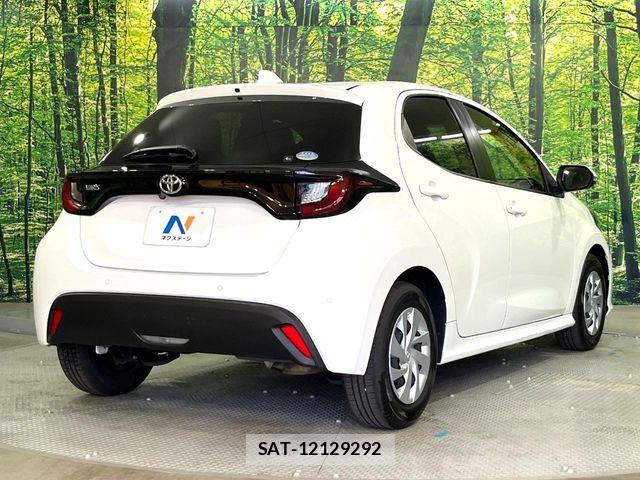 Toyota YARIS 2020-07 7731143-15