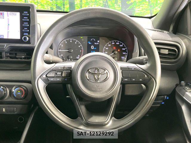 Toyota YARIS 2020-07 7731143-8