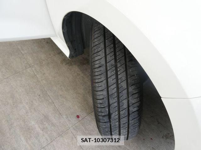 Toyota YARIS 2021-05 7731149-27