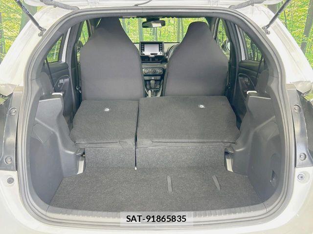 Toyota YARIS 2023-06 7731140-9