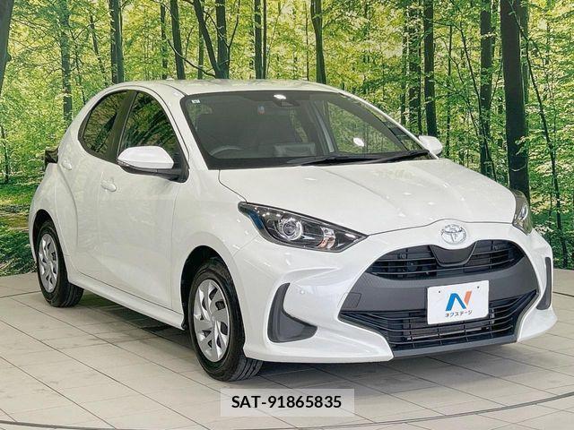 Toyota YARIS 2023-06 7731140-15