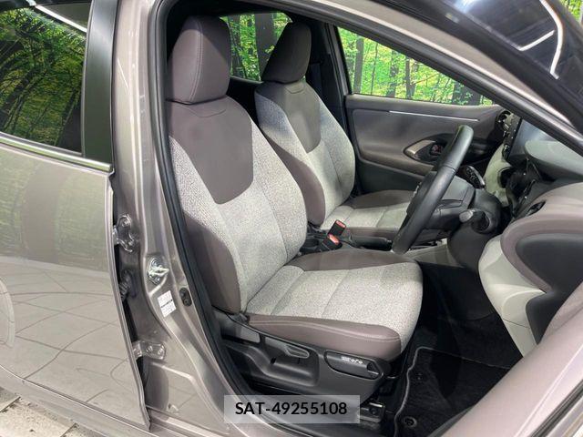 Toyota YARIS 2021-06 7731122-7