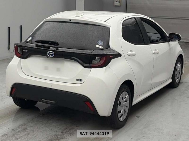 Toyota YARIS 2023-06 7749322-1