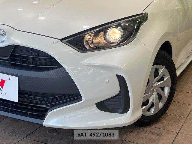 Toyota YARIS 2022-08 7790808-11