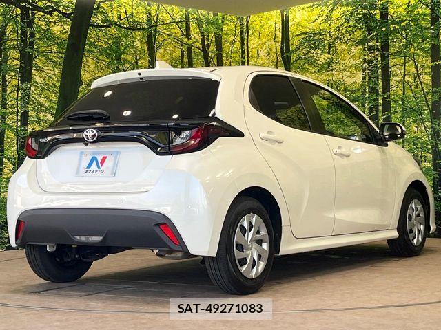 Toyota YARIS 2022-08 7790808-16