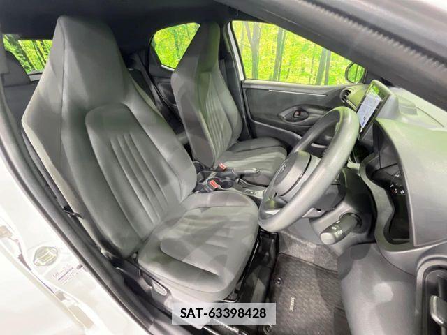 Toyota YARIS 2024-08 7790801-9