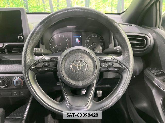 Toyota YARIS 2024-08 7790801-12