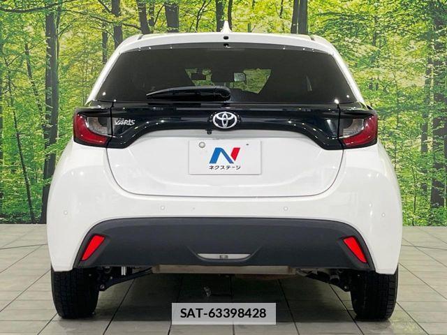 Toyota YARIS 2024-08 7790801-16