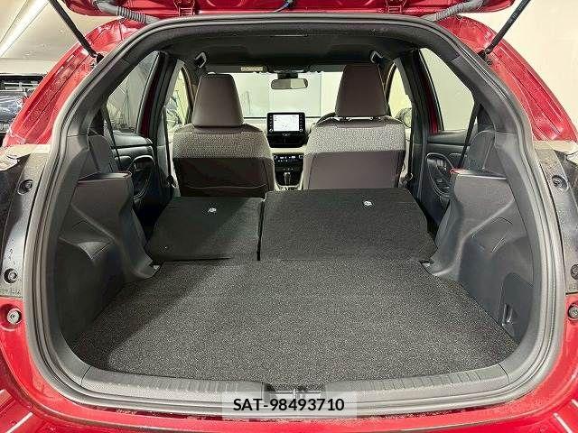 Toyota YARIS 2020-07 7790798-12