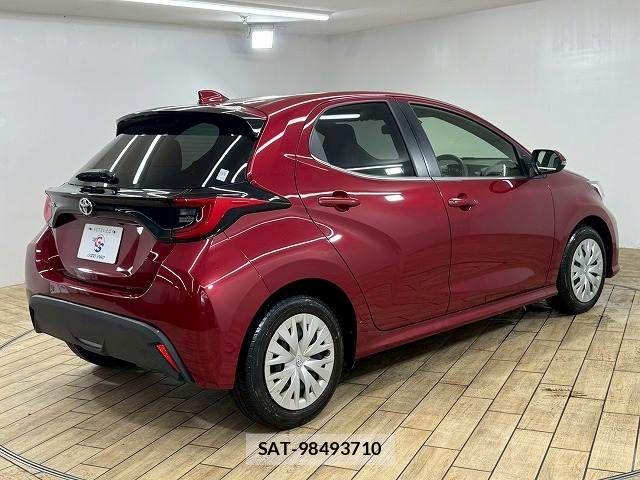 Toyota YARIS 2020-07 7790798-15