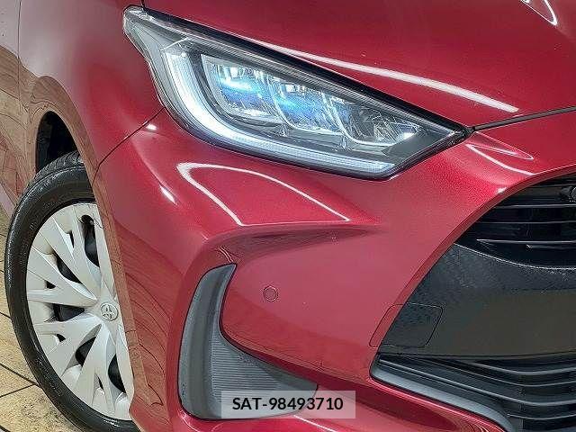 Toyota YARIS 2020-07 7790798-18