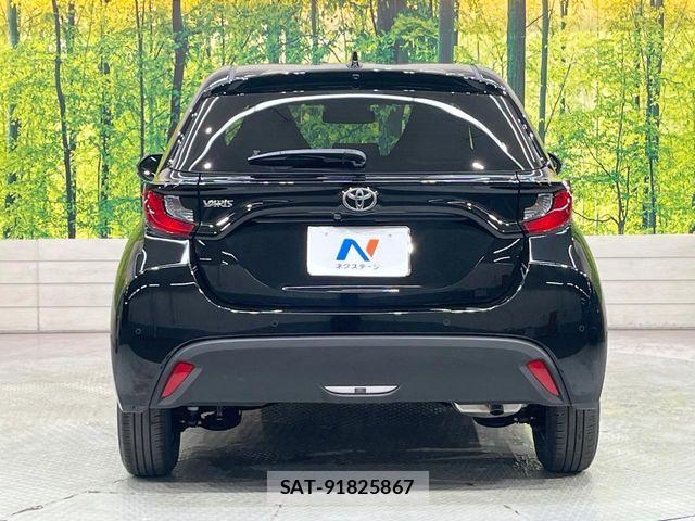 Toyota YARIS 2026-04 7880755-13
