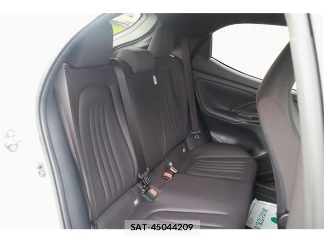 Toyota YARIS 2024-09 7880757-10