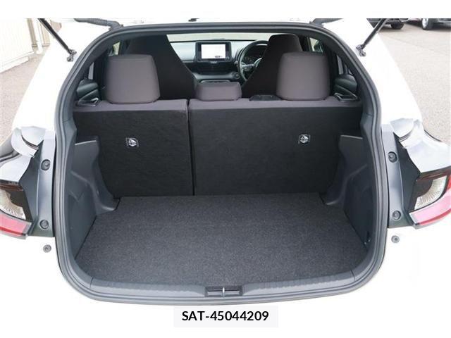 Toyota YARIS 2024-09 7880757-11